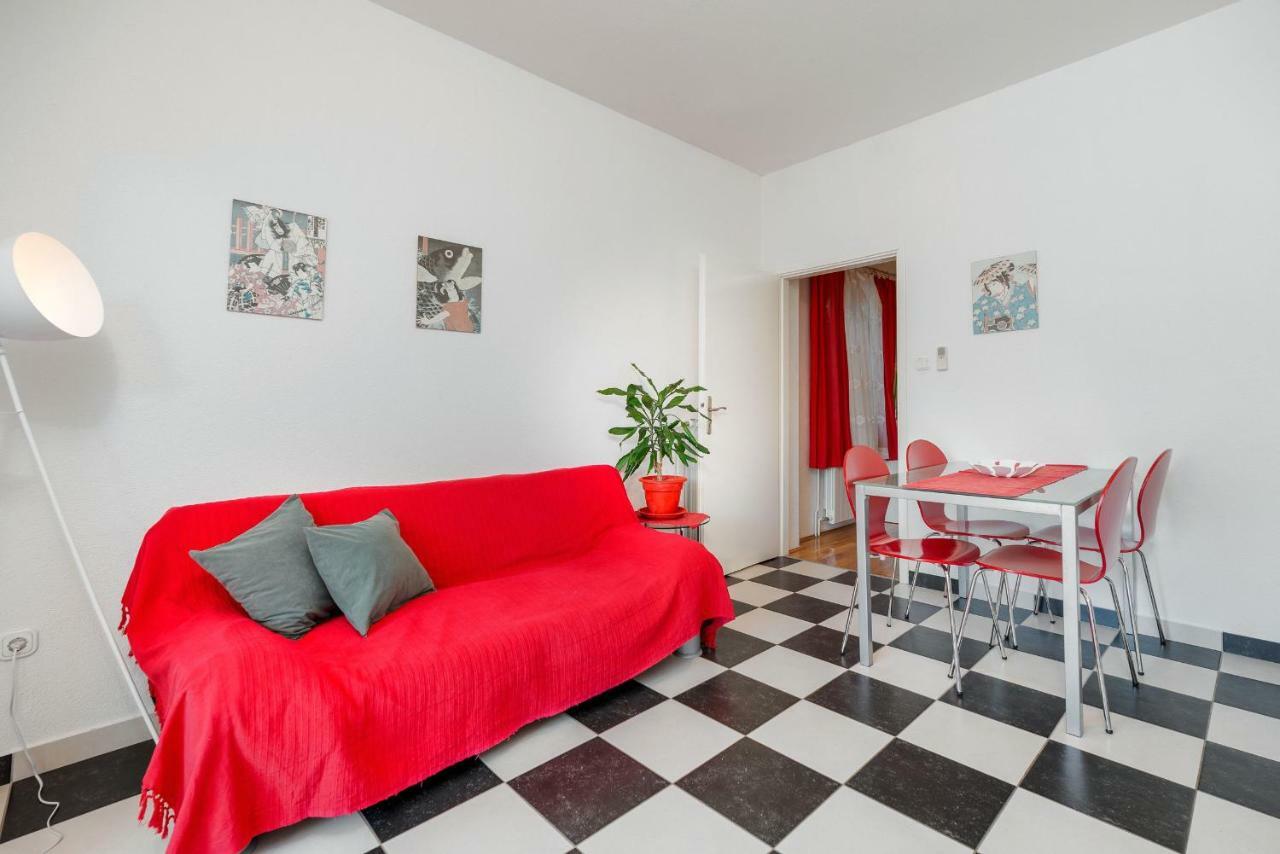 Cozy New Flat For 2 Or 3 Apartment ฮวาร์ ภายนอก รูปภาพ